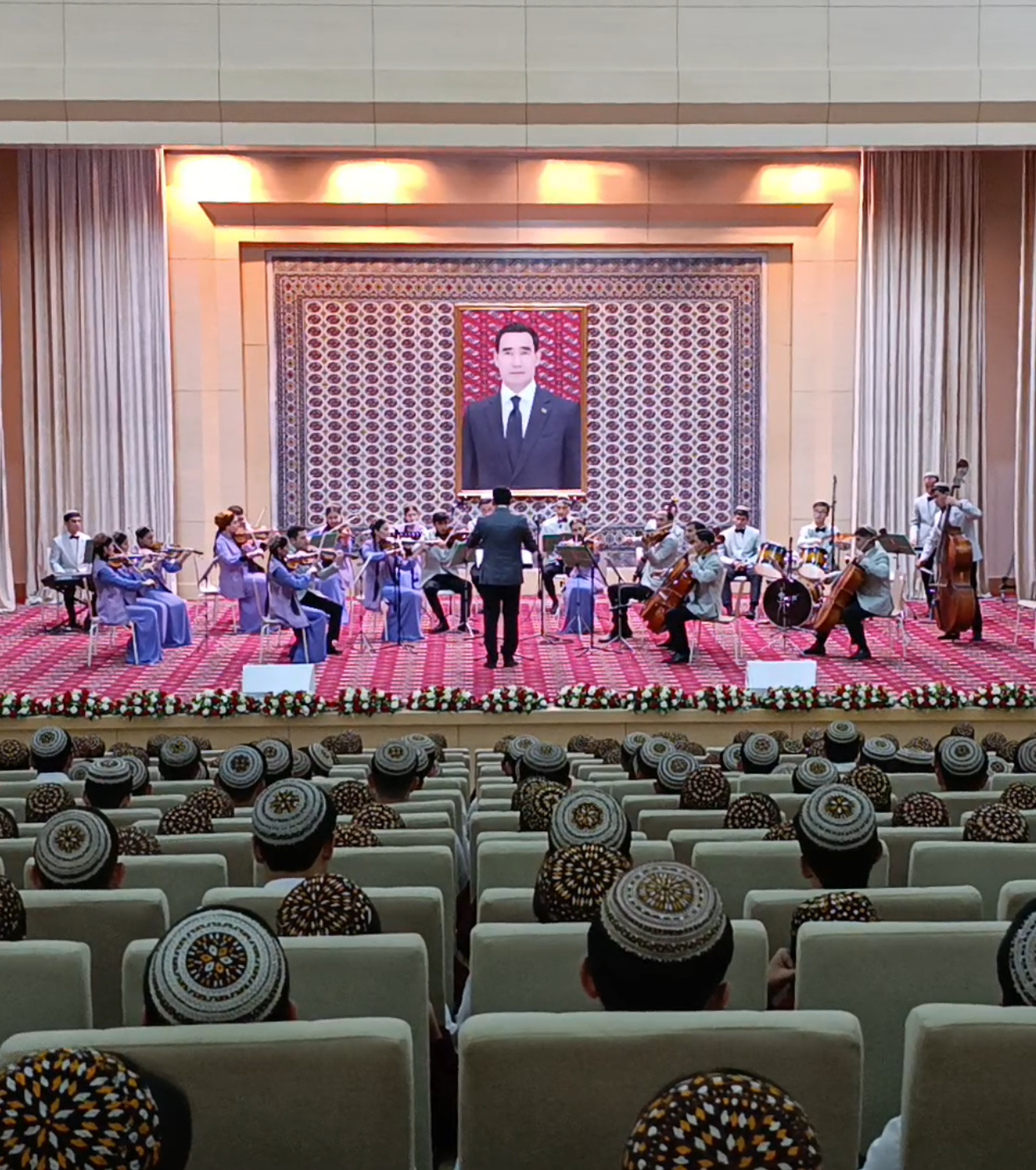 Aşgabat şäheriniň güni mynasybetli Kamera orkestriň döredijilik  konserti