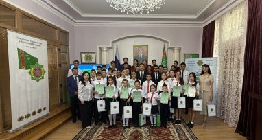 Türkmenistanyň Astrahandaky konsullygy Bitaraplygyň 30 ýyllygy mynasybetli maslahat gurady
